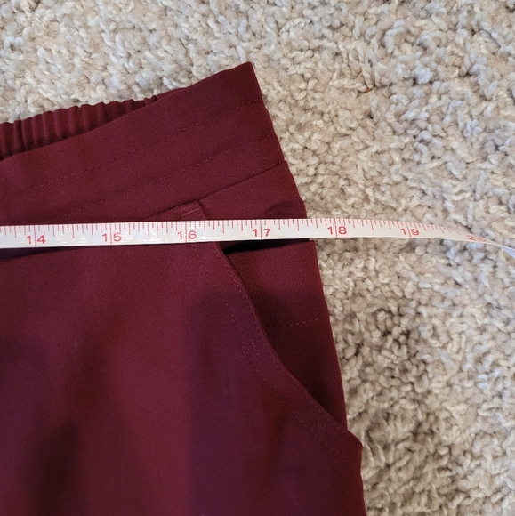 Figs L Technical Collection Burgundy Aya Embroidery - Picture 3 of 9